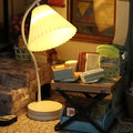 Lampenschirm Schlafzimmer Tischlampe Miniatur Möbel Modell Puppenhäuser Zubehör Realistische Beleuchtung Spielzeug Spielset 1:12 Weiß Sockel Lampe