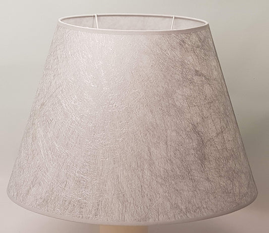 Lampenschirm oval "Laura"Farbe Hellgrau mit silberner Struktur