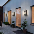 Alumiluxe-Aluminium-Wandlampe-modern-elegant-minimalistisch-silber-schwarz-weiss-xlumina4