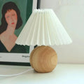 antikfalten-tischlampe-vintage-klassisch-faltenschirm-warmbeleuchtung-elegant-xlumina