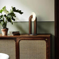 archedlight-tischlampe-design-innovativ-beleuchtung-kabellos-wohnzimmer-xlumina5