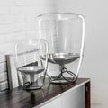glas-tischlampe-wohnzimmer-elegante-innenraumbeleuchtung-modern-xlumina