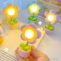 bloomlite-kleine-blumen-tischlampe-led-wohnzimmer-dekoration-xlumina