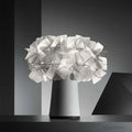 clarity-led-tischlampe-minimalistisches-design-energiesparend-modern-xlumina