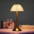 crystalbeam-kabellose-tischlampe-kristall-led-design-innen-aussen-xlumina5