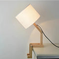 cyborgglanz-tischlampe-futuristisches-design-einstellbare-beleuchtung-xlumina
