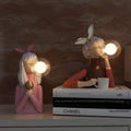 decoglam-artisan-sisters-tischlampe-gold-weiss-elegantes-interieur-luxus-design-xlumina8