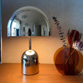 elegante-tischlampe-warmes-licht-LED-metall-glas-wohnzimmer-xlumina10