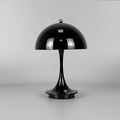 flexishade-tragbare-metall-lampenschirm-tischlampe-schwarz-weiss-holz-led-usb-lampe-xlumina3