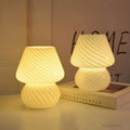 murano-licht-glas-tischlampe-handgefertigt-elegant-murano-glas-xlumina