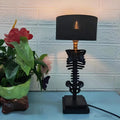 gothic-skelett-tischlampe-led-licht-dekoration-xlumina3