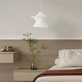 hailie-minimalistische-kunst-pendelleuchte-resin-schlafzimmer-buero-licht-xlumina5