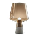 leimu-amber-tischlampe-glas-betonbasis-modern-dekoration-xlumina