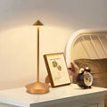 lumitap-beruhrungsempfindliche-led-Tischlampe-dimmbar-modern-energieeffizient-xlumina