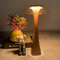 luxelamp-luxuriose-led-tischlampe-elegantes-design-30cm-gold-xlumina3