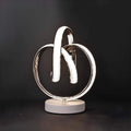 minimalistische-led-tischlampe-gebogenes-design-modern-stilvolle-beleuchtung-xlumina3