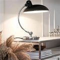 Nordische Eleganz Tischlampe – Skandinavisches Design
