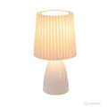 pleatedlight-dimmbarer-tischlampe-glasbasis-gefalteter-stoffschirm-usb-anschluss-elegant-design-xlumina4