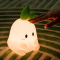 radieschen-led-nachtlicht-silikon-lampe-kinder-niedlich-dimmbar-geschenk-xlumina