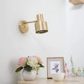 solluxe-minimalistische-wandleuchte-goldenes-metall-xlumina