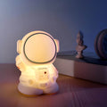 squishy-astronaut-led-nachtlicht-silikon-dimmbar-wiederaufladbar-xlumina2