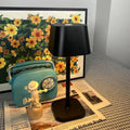 wanderluxe-kabellose-tischlampe-schwarz-weiss-grau-dimmbares-led-licht-modern-xlumina