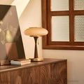 xlumina-mushroomglow-tischlampe-weiches-warmes-licht-natur-inspiriertes-design-burolampe3